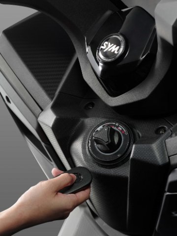 CRUISYM  300 ABS TCS E5+ 3