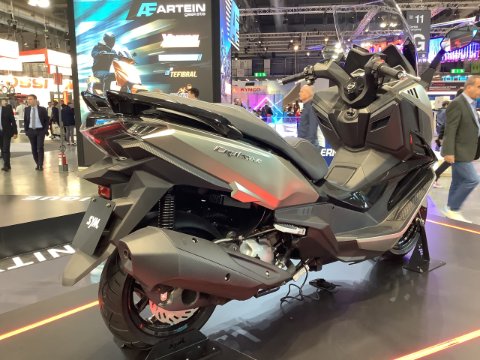 CRUISYM  300 ABS TCS E5+ 6