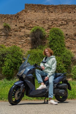 JOYRIDE 300 LC ABS E5 6