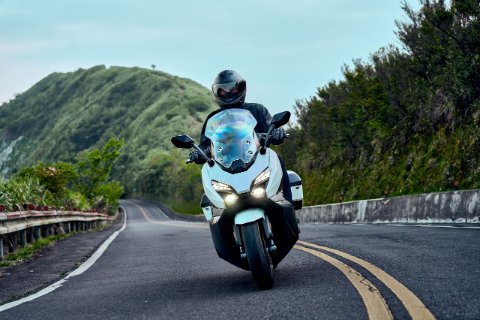 TTBLT  ABS TCS E5+ 18